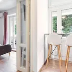 Apartment - 50 Meters From Sea