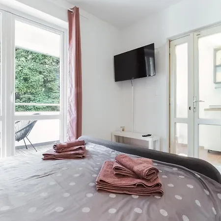 Apartment - 50 Meters From Sea *